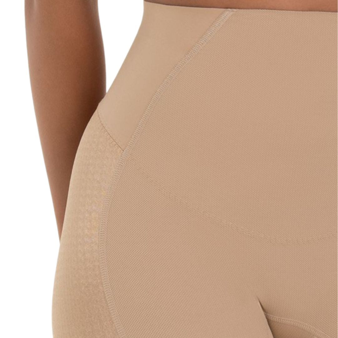 Guaina Anita Beauty Shaper con gambe clean cut massaggiante